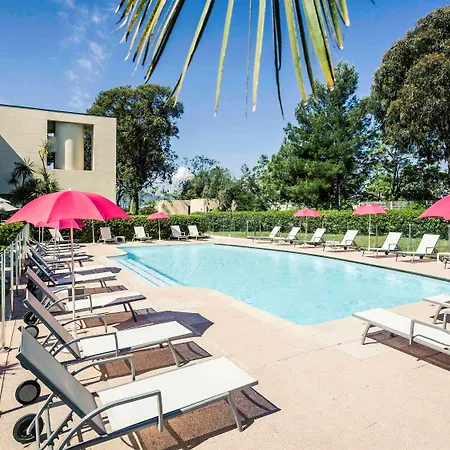 Mercure Cannes מלון
