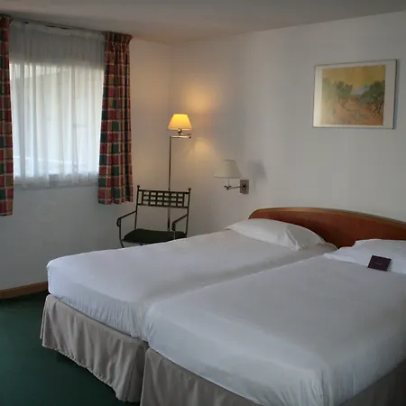 Mercure Cannes מלון 4*