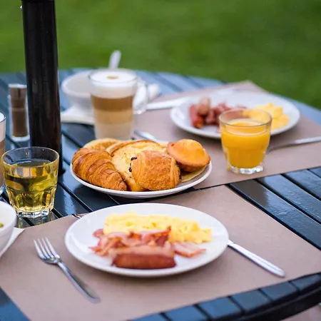 Mercure Cannes Hotel 4*