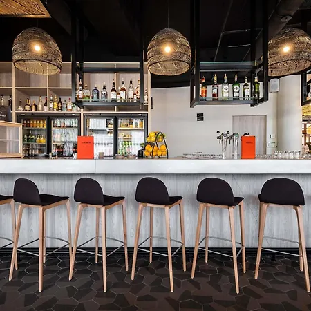 ホテル メルキュール カンヌ マンドリュー 4*