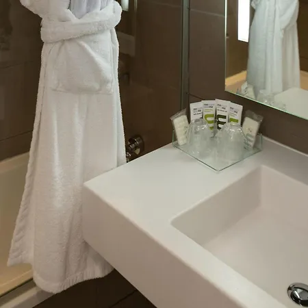 Mercure Cannes 4* Mandelieu