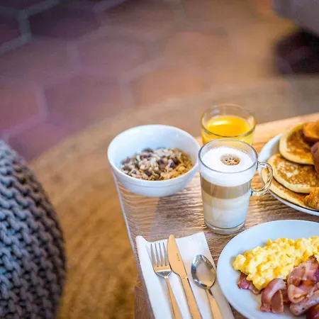 ホテル メルキュール カンヌ マンドリュー 4*