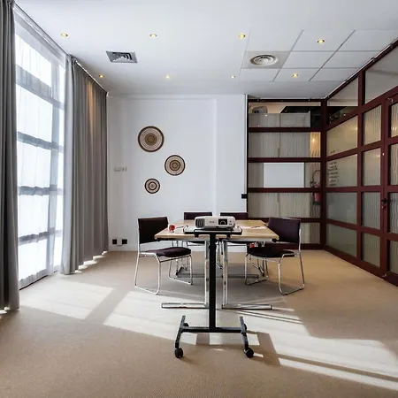 Mercure Cannes 4*