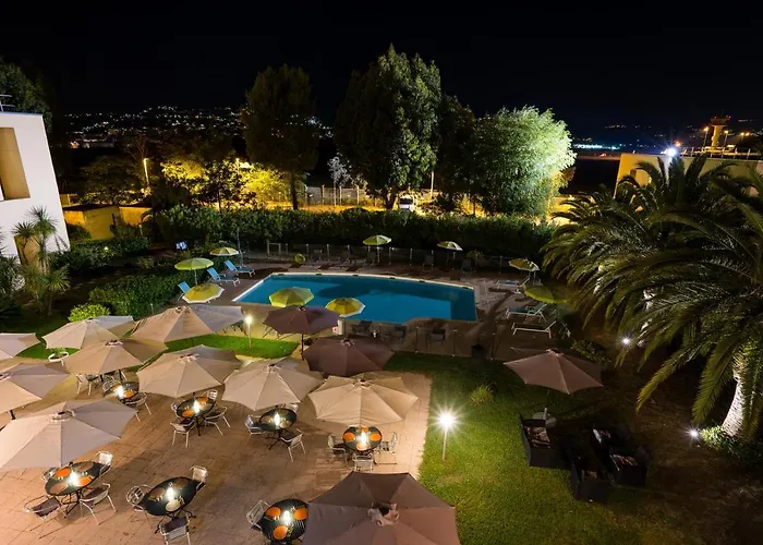 Hotel Mercure Cannes 4*