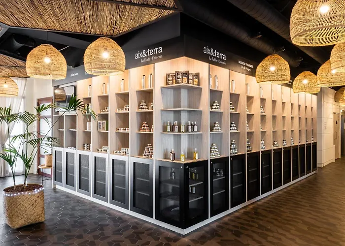 戛纳曼德里尔美居酒店 4* Mandelieu