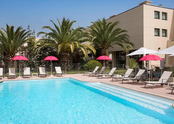 Ξενοδοχείο Mercure Cannes 4*