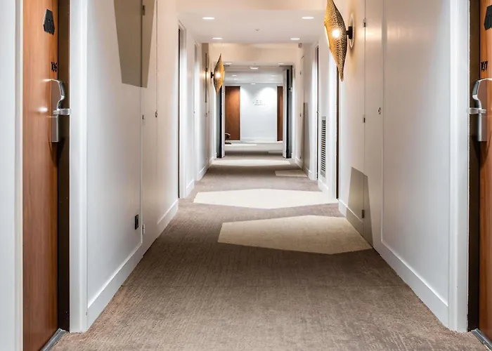 Mercure Cannes 4*